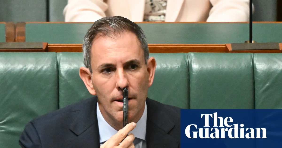 Não há recessão, mas aumento da inflação e aumento da pressão no custo de vida a caminho, diz Jim Chalmers | Economia australiana