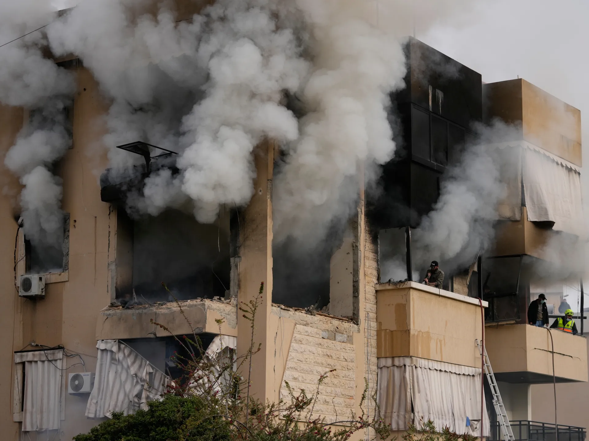 Ataques israelenses durante a noite matam quatro pessoas no Líbano | Notícias