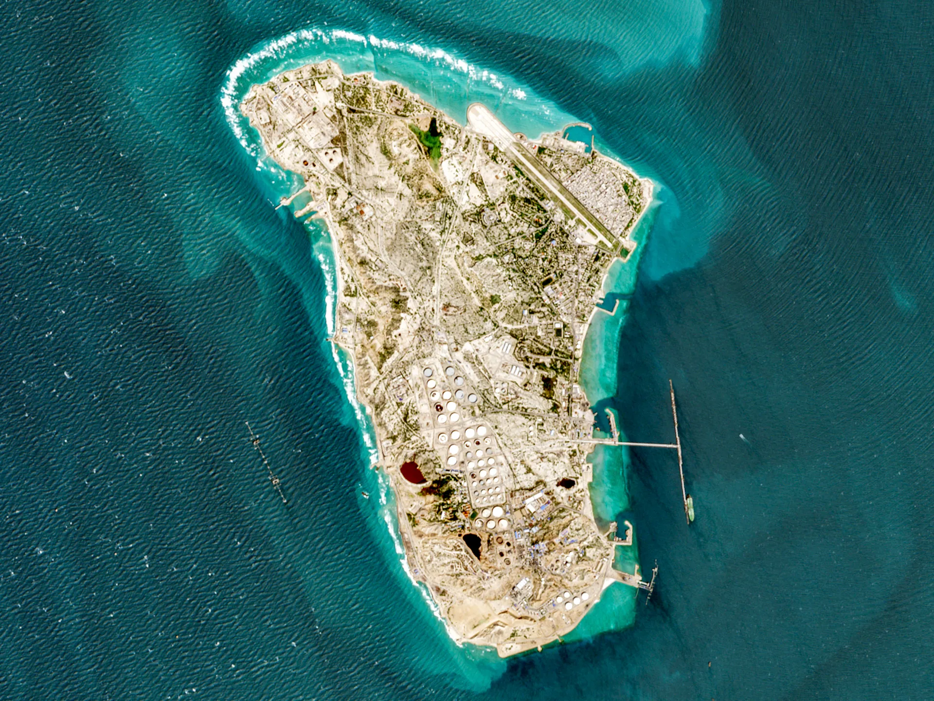 EUA atacam instalações militares na ilha iraniana de Kharg, que abriga uma vasta instalação petrolífera | Guerra EUA-Israel no Irã Notícias